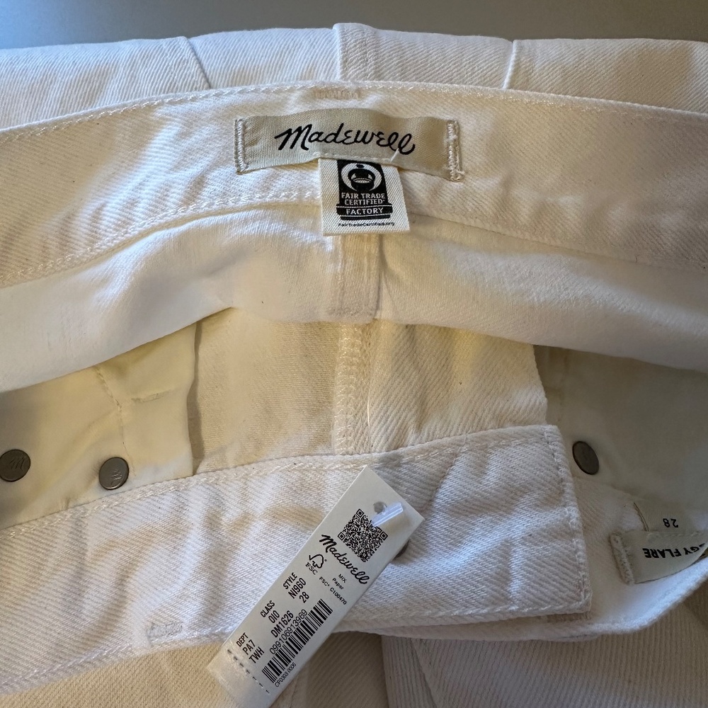 NWT Madewell White Baggy Flare Front Slit Jeans | Size 28 - Picture 11 of 16